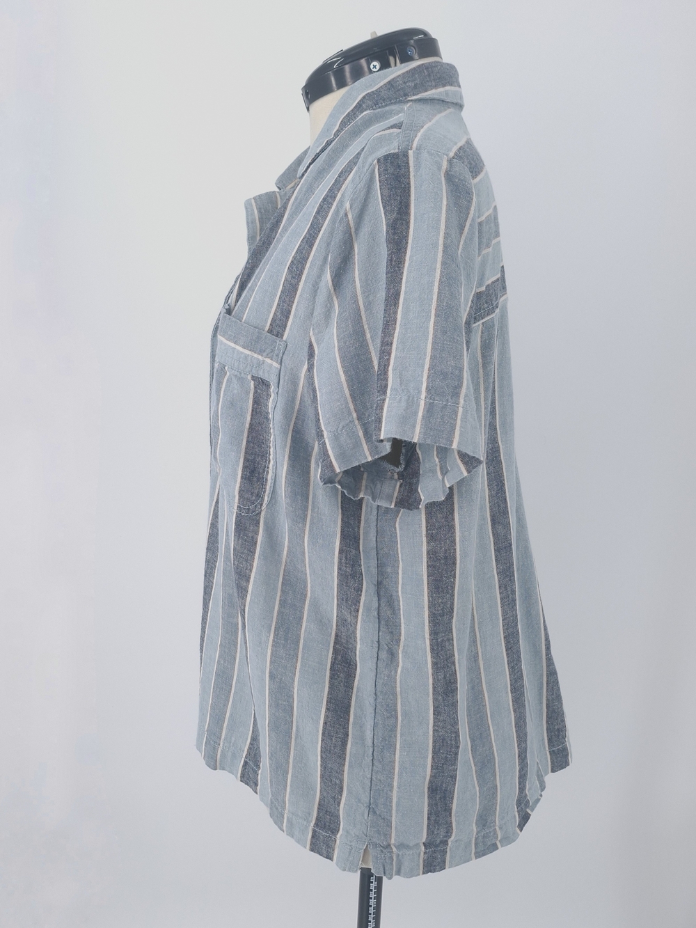 ✨Wonderly Blue & White Vertical Striped Camp Shirt Short Sleeve Button Down L✨ - Picture 5 of 13